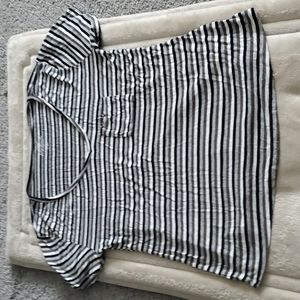 Women's Rue 21 V-Neck Tee